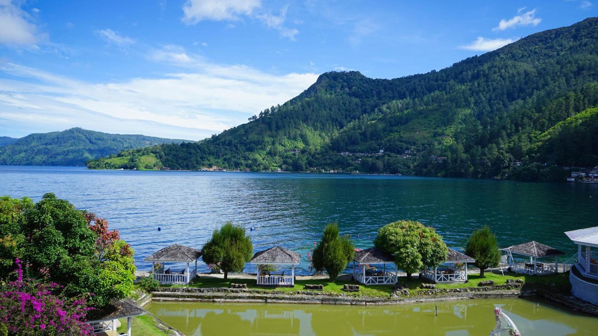 Khas Parapat Buitenkant foto
