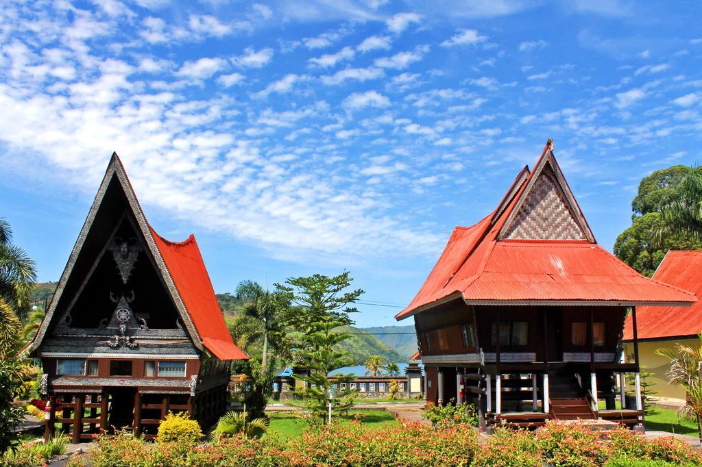 Khas Parapat Buitenkant foto